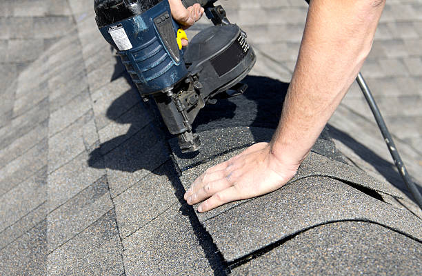 Best Storm Damage Roof Repair  in Ashwaubenon, WI